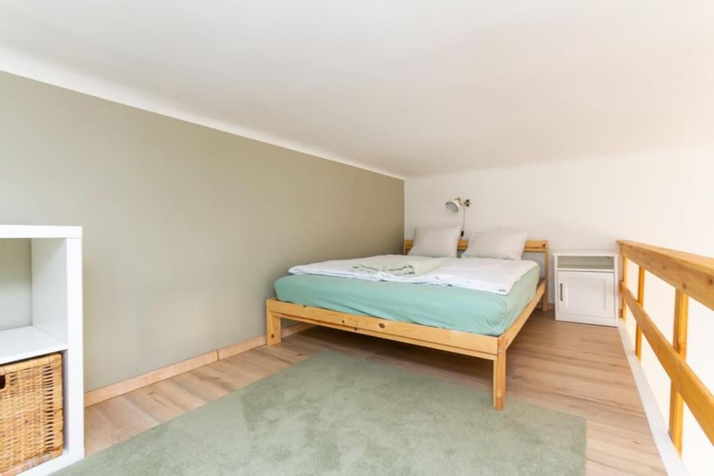 H10 By Nw Apartment