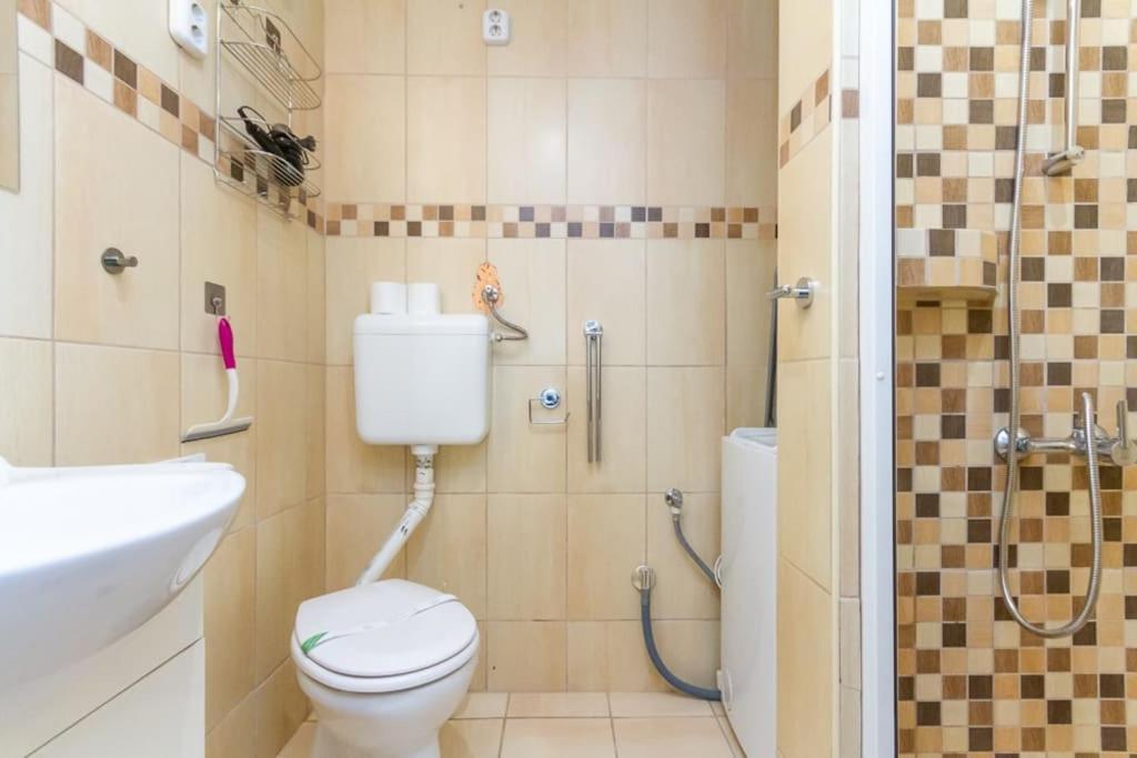 H10 By Nw Budapest