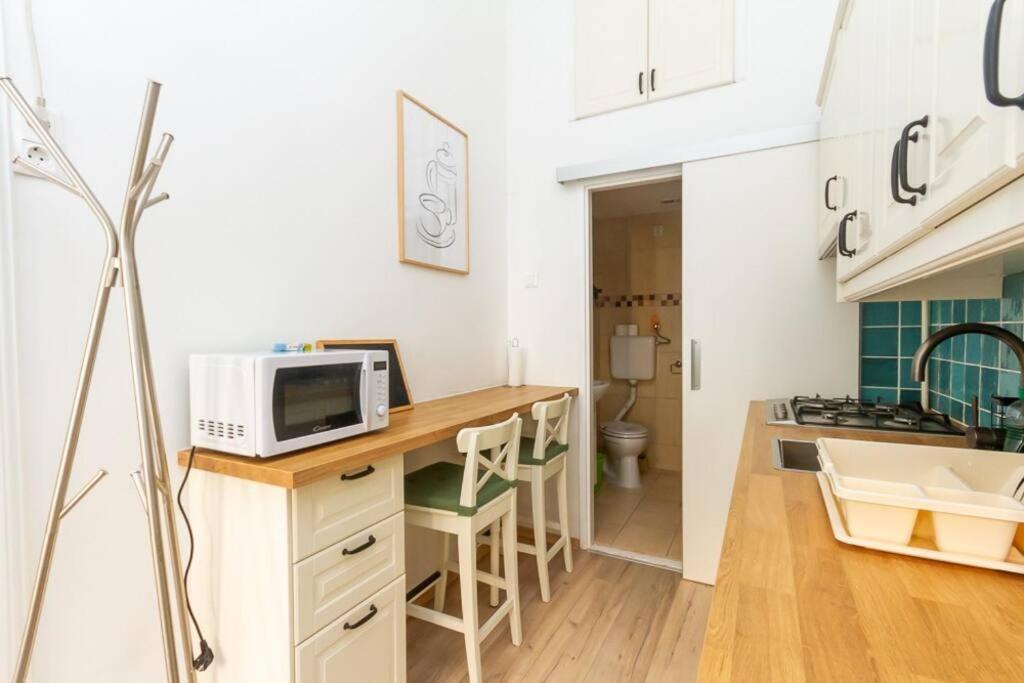 Apartment H10 By Nw *